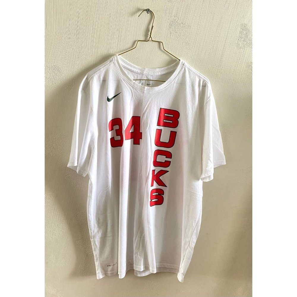 Nike Milwaukee Bucks Antetokounmpo 34 tshirt